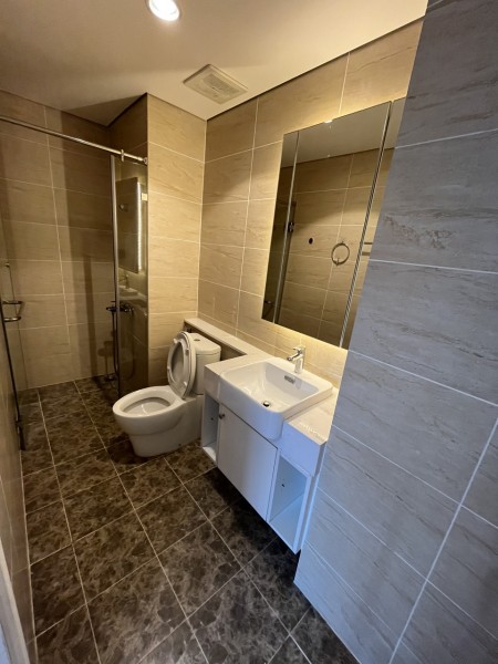 Cần bán căn hộ 2N,2VS, DT: 83tim/77m2 tt, D'Capilate 119 Trần Duy Hưng. Giá bán: 6.5 tỷ