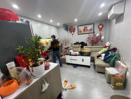 Bán nhà Phương Mai 5 tầng 4,2 tỷ.