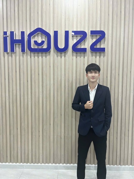 Chiến IHOUZZ