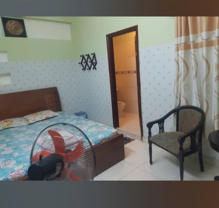 Cho thuê khách sạn 14 phòng/ thang máy, Quận 2