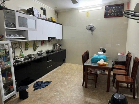 Trần Hòa, 52m2, 5 tầng, nhiều ngủ, cách phố 30m, ô tô đỗ cửa, chỉ 8.8 tỷ