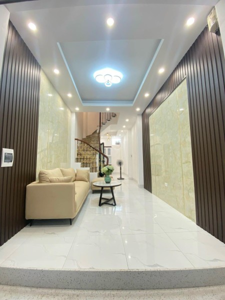 BÁN NHÀ - LẠC LONG QUÂN - 30M2 x 4 tầng - MẶT TIỀN 3 - 5,x ty