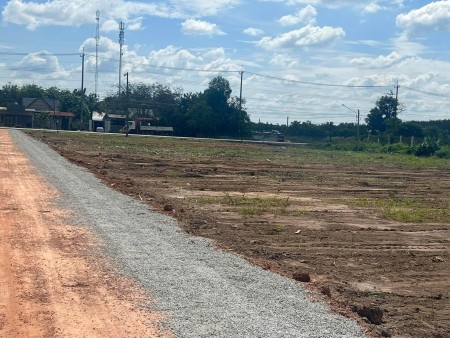 KD THUA LỖ SANG LÔ ĐẤT 4250M2 SÁT CHỢ GIÁ 270TR (BAO SỔ) NGAY KCN CÔNG NHÂN ĐÔNG