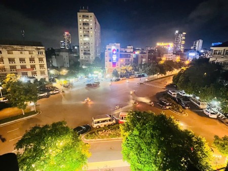CĂN CHUNG CƯ LÔ GÓC MẶT PHỐ NGUYỄN VĂN HUYÊN - VỊ TRÍ TRUNG TÂM QUẬN CẦU GIẤY - TIỆN ÍCH NGẬP TRÀN