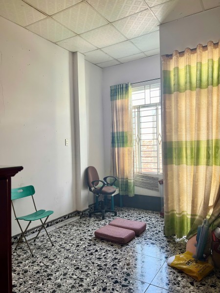 Nhà 2 tầng giá tốt hẻm Hương Lộ Ngọc Hiệp DT 55m2 cách đường chính 10m giá 2.2 tỷ
