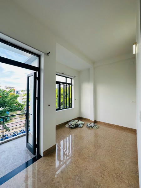 Đi đến slide 4