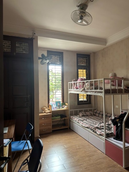 BÁN NHÀ KIM GIANG DIỆN TÍCH SỬ DỤNG 50M2. 4 TẦNG. GIÁ 9.9 TỶ