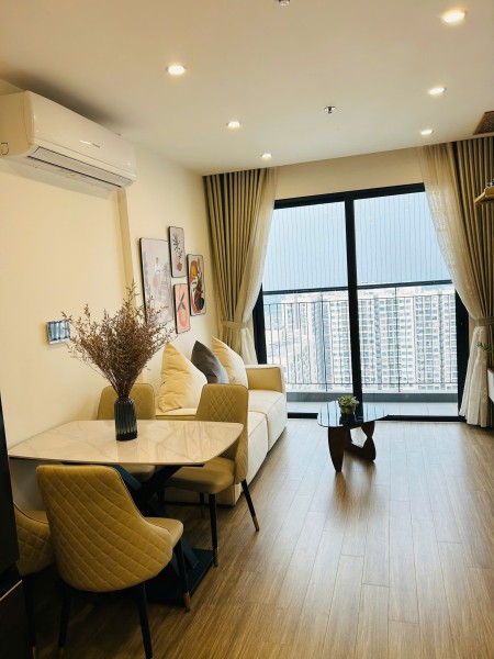 Bán nhanh căn 2 ngủ 2vs, 60m2, nhỉnh 3,7 tỷ, Vin Smart City, 0888516777