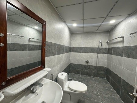 Cho thuê chung cư Phúc Yên, P15, Tân Bình: 96m2, nội thất, 2pn 11tr căn góc