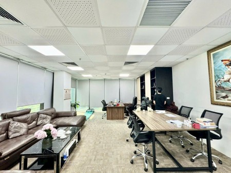 Cho thuê văn phòng hạng B diện tích 280 - 1000m2 mặt phố Trunng Kính, Cầu Giấy