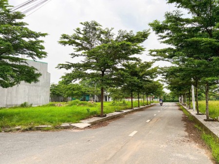 Chủ ngộp bán gấp lô đất gần ĐH Lạc Hồng_100m2_ giá 1ty750