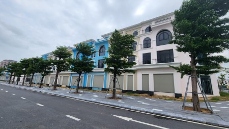 Bán nhà phố 4 tầng tại dự án Lacelia City Quảng Bình