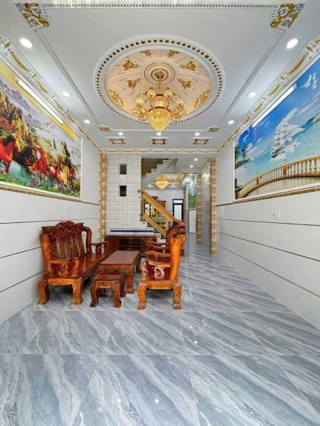 Bán Gấp Nhà 4 Phòng Ngủ, 6.3 Tỷ, Hẻm Xe Hơi Lê Văn Quới - Xem Ngay!