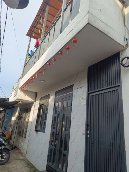 CHÍNH CHỦ BÁN NHÀ - KHU DÂN CƯ HỒNG LONG THỦ ĐỨC, SÁT MẶT TIỀN. NHỈNH 4.×TỶ 50M2, XE HƠI ĐẬU SÁT NHÀ
