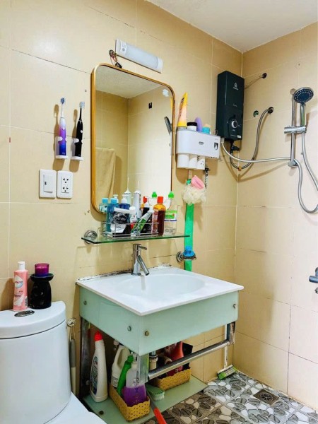 Chung cư Trương Quyền, Phường 6,Q3: 90m2, 2p ngủ, 1wc, 12tr
