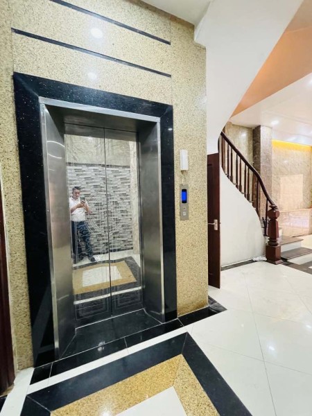 7 TẦNG THANG MÁY – MẶT PHỐ Ô TÔ TRÁNH – TRUNG TÂM QUẬN HOÀNG MAI GIÁ 15.5 TỶ