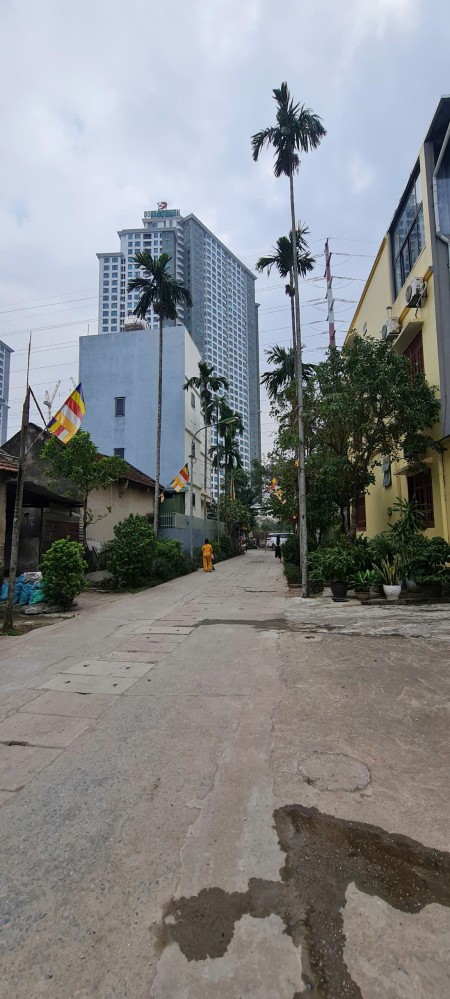 Bán lô đất Đông Ngạc, Bắc Từ Liêm 195m2. Chếch 170m đến Sunshine City. Phù hợp xây Cc Mini
