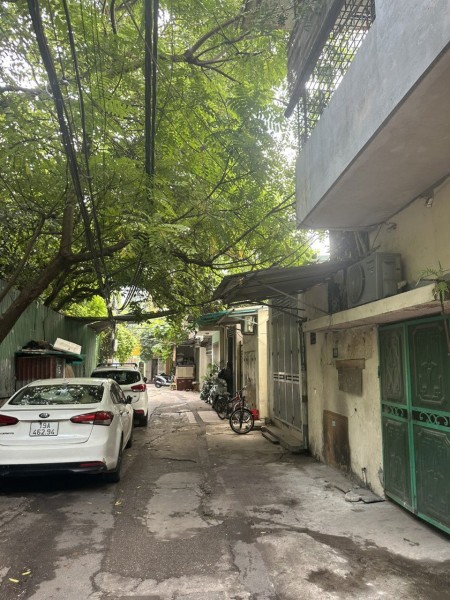 Cần bán 70 mét đất ngõ phố Hoàng Ngân, quận Cầu Giấy Hà Nội giá đầu tư