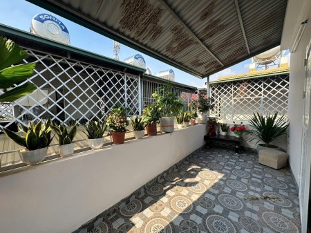 BÁN NHÀ BỒ ĐỀ - LONG BIÊN. 32m2, 5 tầng, 6,3 tỷ (Có thương lượng)