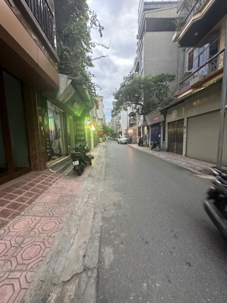 BÁN NHÀ RIÊNG TẠI ĐƯỜNG NGỌC LÂM