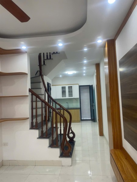 Bán nhà 3 tầng ở thị trấn Chúc Sơn, Chương Mỹ, Hà Nội. Giá 2,x tỷ