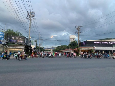 Bán gấp đất mặt tiền đường HL14 nhựa 12m thông liên xã ngang 10m giá 32triệu/1m ngang