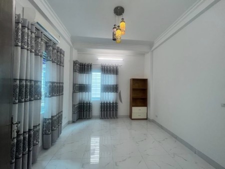 Hoa hậu Thanh Trì, - Sổ đỏ chính chủ giao liền tay
