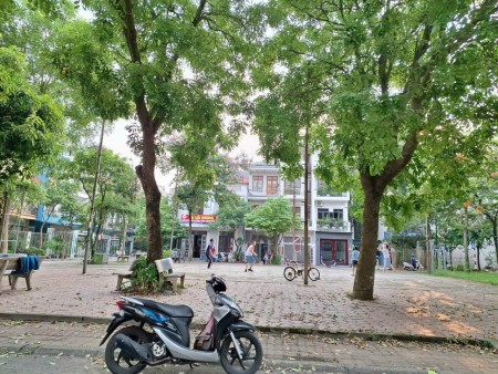Đông Ngạc bán đất tặng nhà trọ ngõ thông ô tô gần