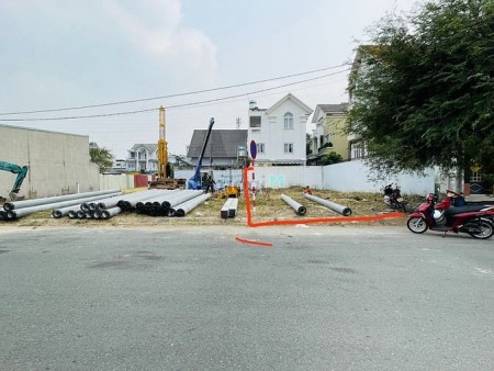 Đất 10x20m đối diện công viên, ubnd q12, khu biệt thự vip lê thị riêng