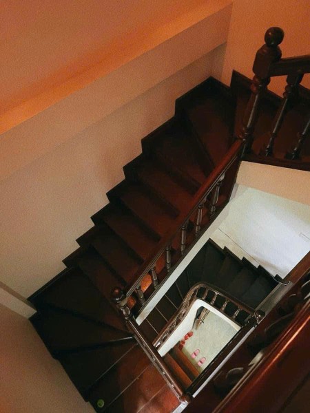 Bán nhà ngõ nông 2 tháng 51m2, Ngõ Huy Văn Đống đa, thích hợp để ở hoặc cho thuê Căn hộ dịch vụ