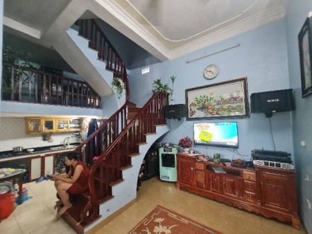 Bán nhà 4 tầng Ngũ Hiệp, Thanh Trì 30m2, mặt tiền 4m giá 2.08 tỷ