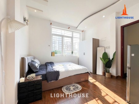 Phòng full nội thất cửa sổ thoáng ngay Lotte Tân Bình