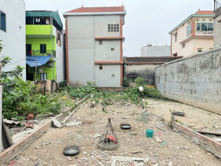 Bán đất tổ 11, Quang Minh, Mê Linh, HN. Trục chính kinh doanh của làng. DT 100, giá 4,338 tỷ.
