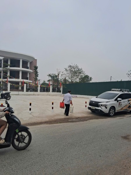 Đi đến slide 4