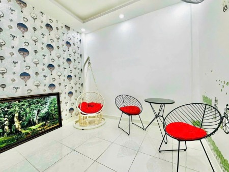 Nhà đường số 2 P16, đúc 2 Lầu, 4PN, 3WC, nhà mới đẹp, giá 12tr