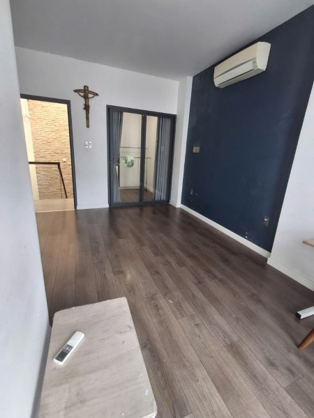 Nhà trương thị hoa, Q12, DT: 4.2 x 11, đúc 2 lầu, 2PN, 3WC, giá 8.5tr