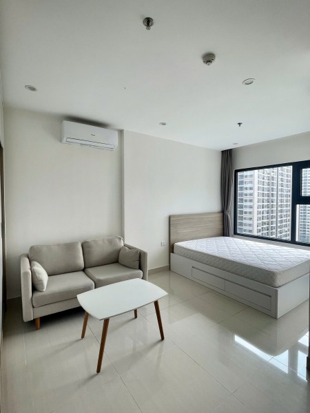 Bán căn studio đồ cơ bản mới tinh 31.2m2 rẻ nhất Vinhomes Ocean Park 1.7 tỷ LH: 0869856050