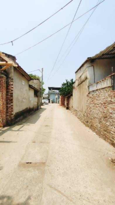 Bán nhà thôn 1 Vạn Phúc chủ nhà dễ tính phúc hậu nhà c4 đẹp rộng rãi thoáng mát