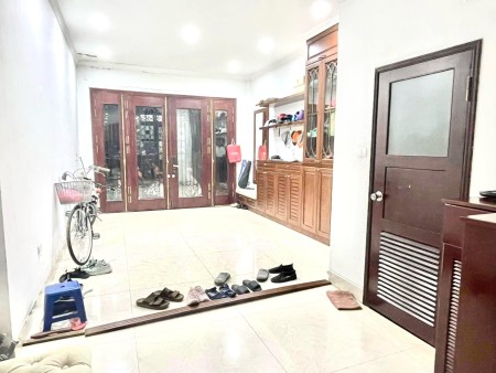  Siêu phẩm nhà phân lô Quần Ngựa - Vỉa hè rộng, ô tô tránh, nhà 6 tầng có thang máy! 