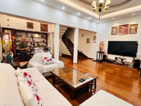 Biệt thự kiểu cổ - Trung tâm Ba Đình – Phố Linh Lang đẳng cấp - Khu VIP