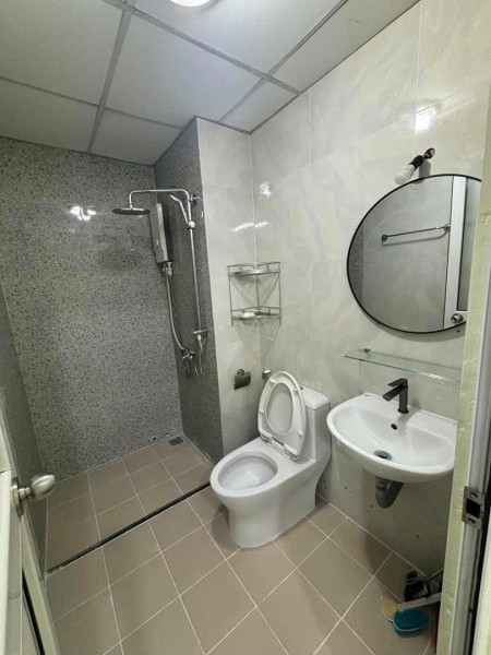 Cho thuê chung cư Miếu Nổi, Vũ Huy Tấn, BT: 2p ngủ, NT 12tr 86m2