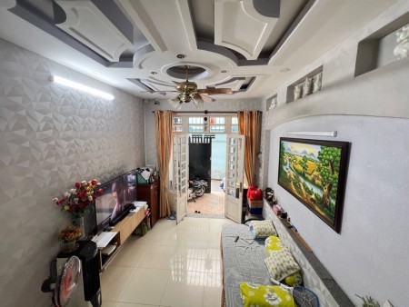 Bán nhà đường Quang Trung, DT 4.3X10.5M, 2PN, 4*tỷ