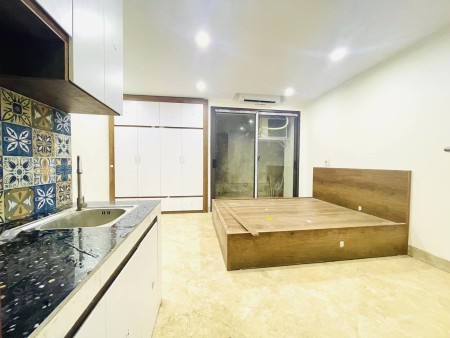 Nhà mới đẹp, ngõ thông kinh doanh, ô tô lùi cửa giá nhỉnh 6 tỷ