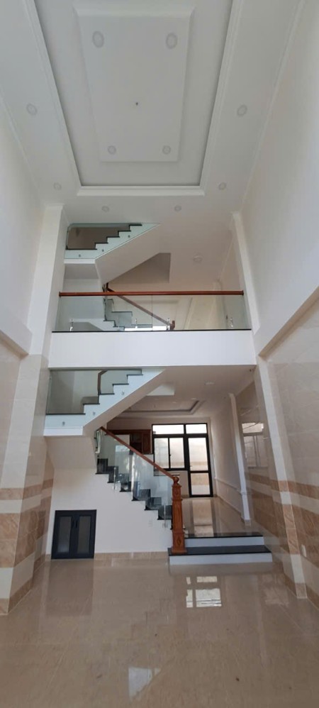 Nhà đẹp - Giá tốt cuối năm giá ưu đãi Thủ Đức