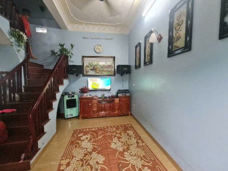 Bán nhà đẹp chủ tự xây chắc chắn - Ở luôn - 3 Thoáng - Ô tô đỗ cửa