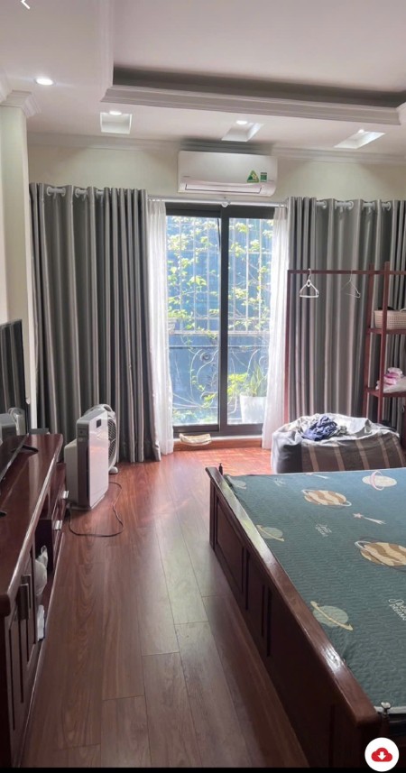 Bán nhà Cầu Giấy - Kinh doanh - Ô tô vào nhà – DT 100M2 X 4T giá hiếm 2X tỷ LH: 9849859830.