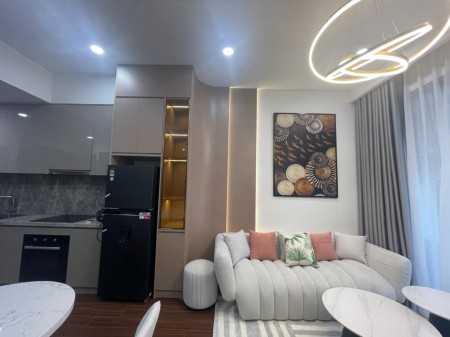 Cho thuê căn hộ 2 phòng ngủ 2 phòng tắm giá chỉ 12tr/tháng đã bao phí,có slot gửi ô tô