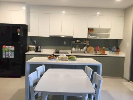 Gia đình bán CH Central Plaza 54m2, 2PN, tặng NT, có SH. Giá thật không đăng giá ảo: 3.65 tỷ TL giảm