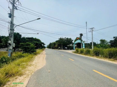 Đất Bình Dương siêu rẻ chỉ 10 x 32 x 100m2 mà có 750 triệu chủ ngộp bank