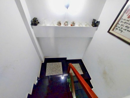 Chủ ngộp 5 tỷ bán nhà 2 tầng - 135m2 (ngang 9m x dài 15m) - Võ Văn Ngân - Đặng Văn Bi.